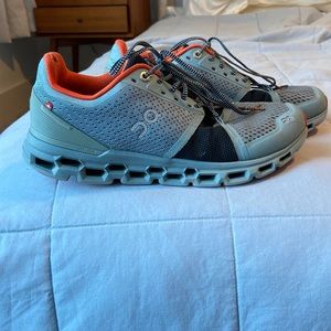 On running, cloudstratus, great condition